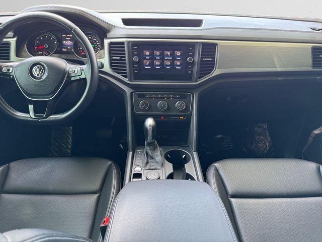 Photo of 2018 Deep Black Pearl Volkswagen Atlas