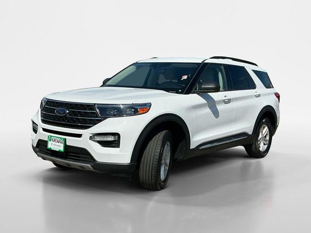 Photo of 2024 Oxford White Ford Explorer