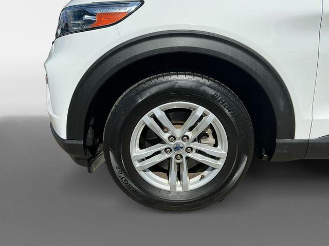 Photo of 2024 Oxford White Ford Explorer