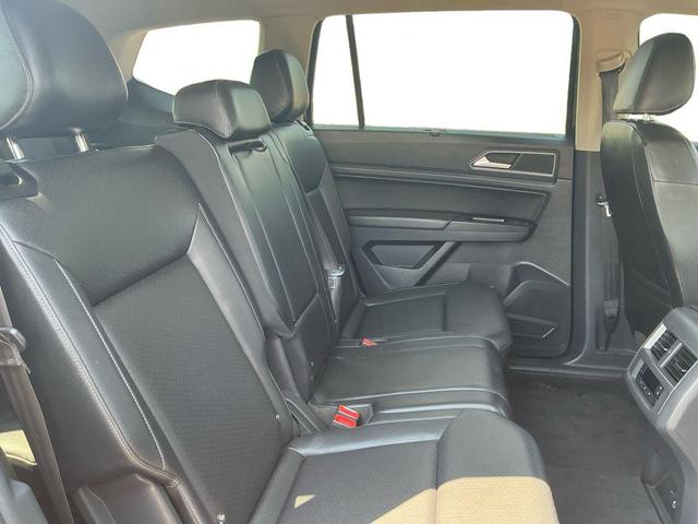Photo of 2018 Deep Black Pearl Volkswagen Atlas