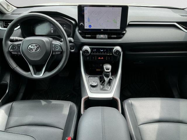 Photo of 2024 Silver Sky Metallic Toyota RAV4 Hybrid