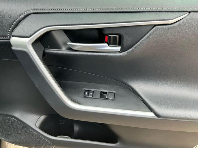 Photo of 2024 Silver Sky Metallic Toyota RAV4 Hybrid