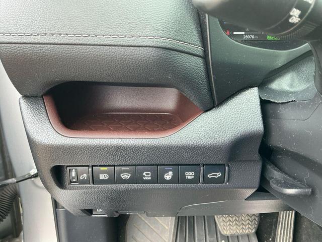 Photo of 2024 Silver Sky Metallic Toyota RAV4 Hybrid