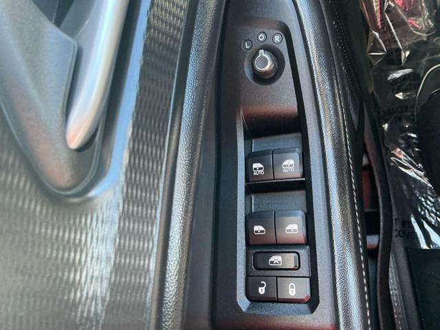 Photo of 2023 Bright White Clearcoat Jeep Grand Cherokee