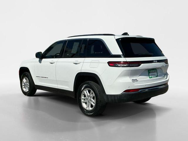 Photo of 2023 Bright White Clearcoat Jeep Grand Cherokee