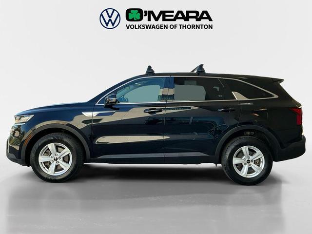 Photo of 2022 Ebony Black Kia Sorento