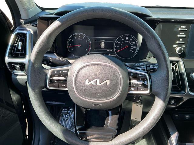 Photo of 2022 Ebony Black Kia Sorento