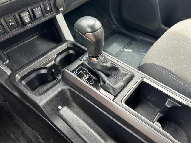 Photo of 2020 Super White Toyota Tacoma
