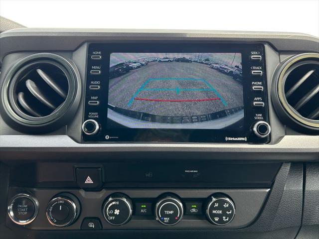 Photo of 2020 Super White Toyota Tacoma
