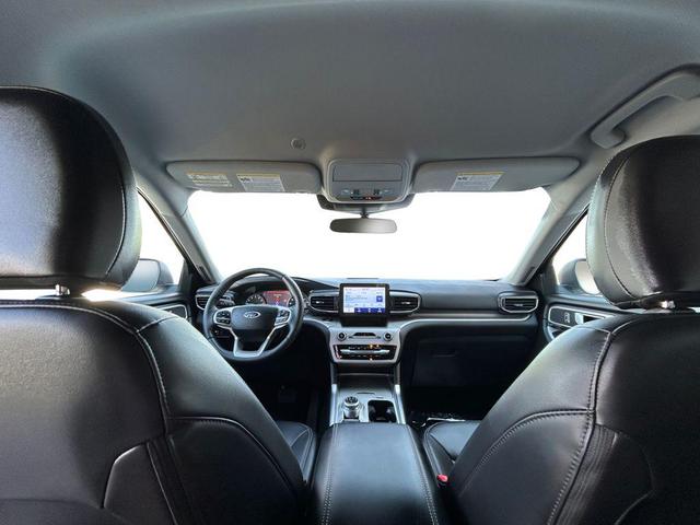 Photo of 2024 Oxford White Ford Explorer