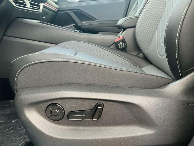 Photo of 2025 Platinum Gray Metallic Volkswagen Tiguan