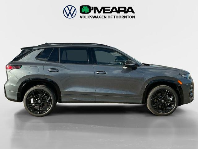 Photo of 2025 Platinum Gray Metallic Volkswagen Tiguan