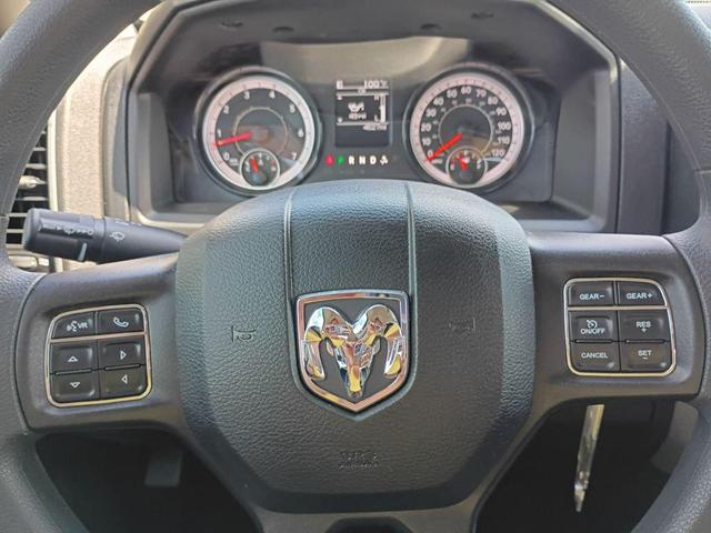 Photo of 2024 Billet Silver Metallic Clearcoat RAM 1500