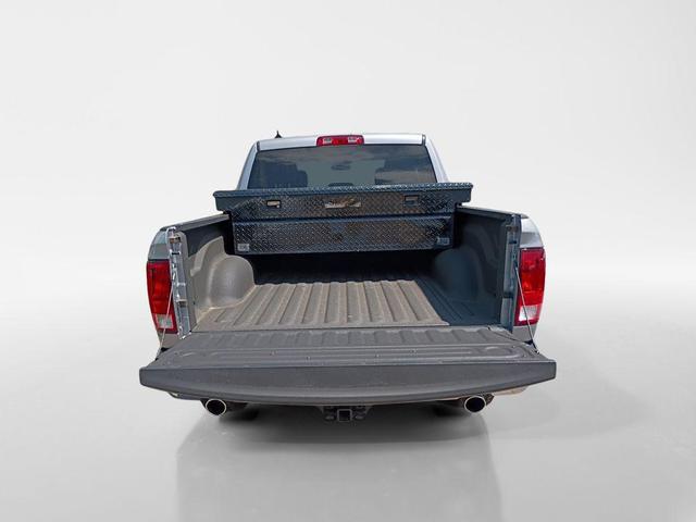 Photo of 2024 Billet Silver Metallic Clearcoat RAM 1500