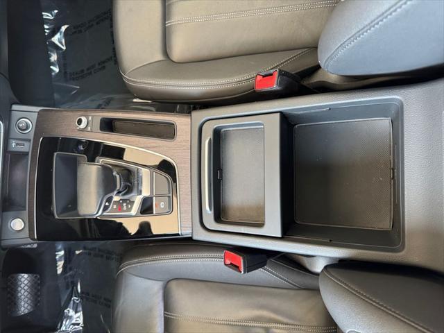 Photo of 2022 Black Audi Q5