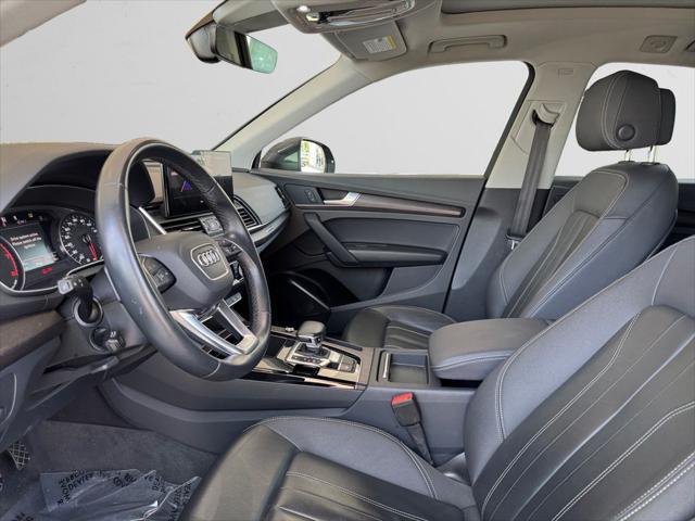 Photo of 2022 Black Audi Q5