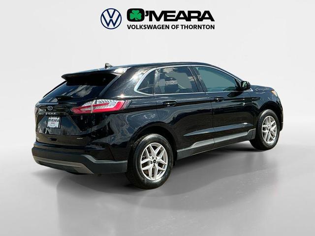 Photo of 2024 Black Metallic Ford Edge