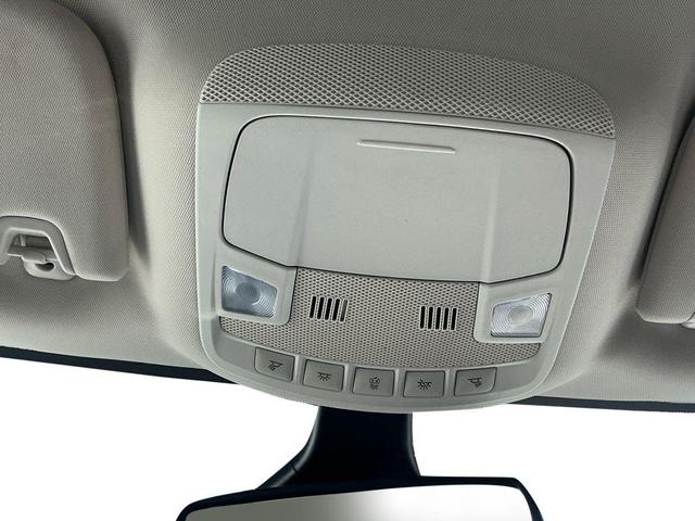 Photo of 2024 Black Metallic Ford Edge