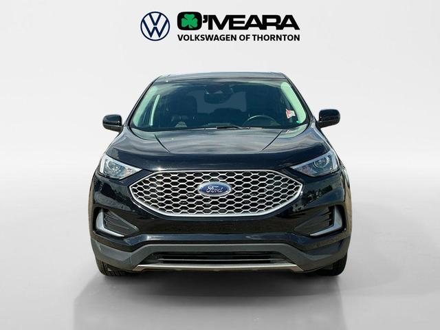 Photo of 2024 Black Metallic Ford Edge