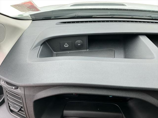 Photo of 2023 Oxford White Ford Transit-250