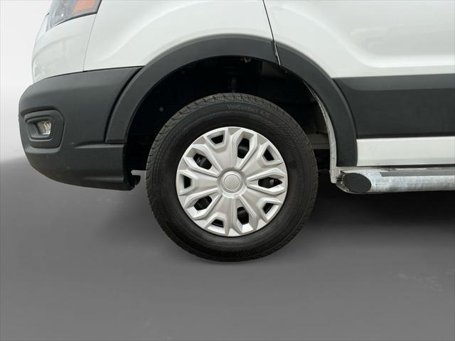 Photo of 2023 Oxford White Ford Transit-250