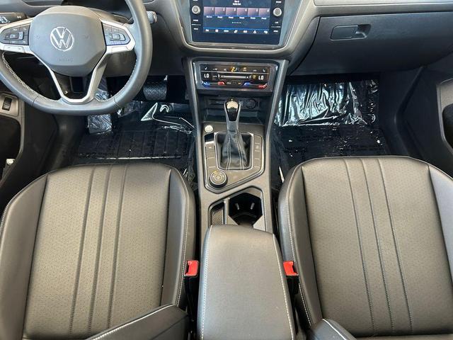 Photo of 2024 Pure White Volkswagen Tiguan