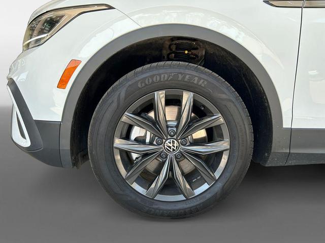Photo of 2024 Pure White Volkswagen Tiguan