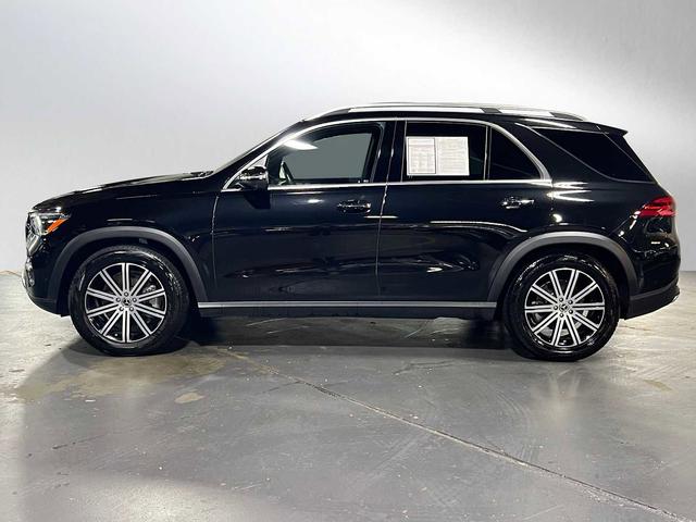 Photo of 2024 Obsidian Black Metallic Mercedes-Benz GLE 450