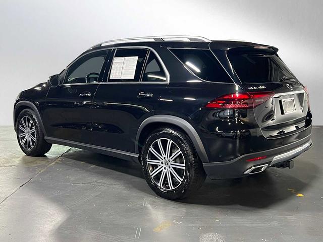 Photo of 2024 Obsidian Black Metallic Mercedes-Benz GLE 450
