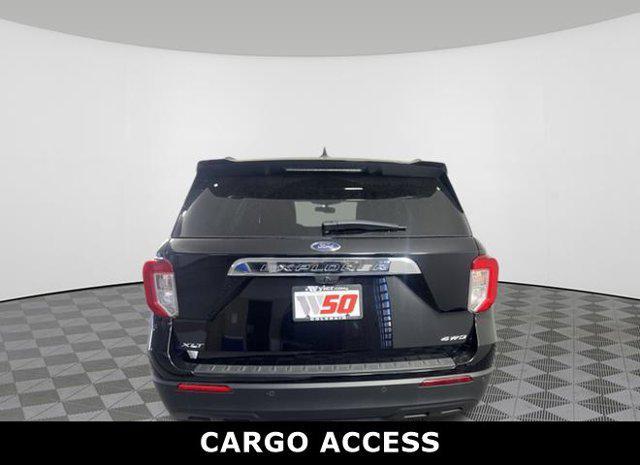 Photo of 2023 AGATE BLACK METALLIC Ford Explorer