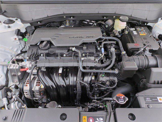 Photo of 2024 Atlas White Hyundai KONA