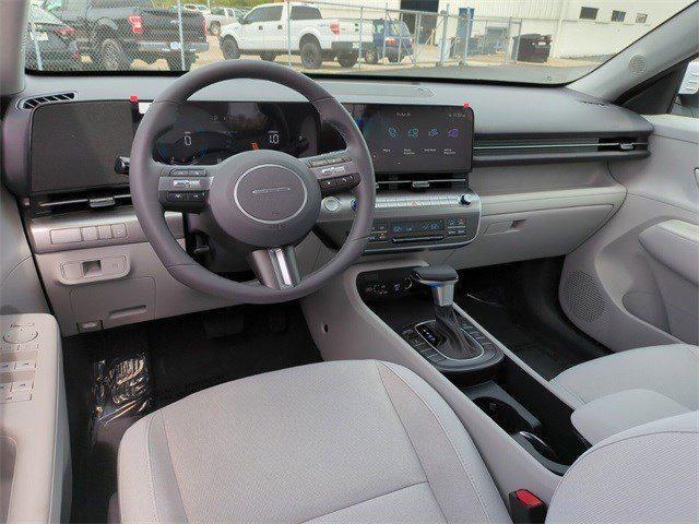 Photo of 2024 Atlas White Hyundai KONA