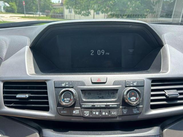 Photo of 2016 Gray Honda Odyssey
