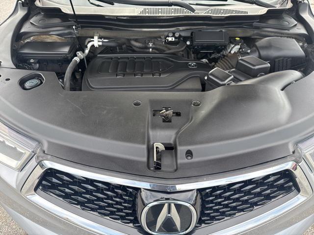Photo of 2017 Silver Acura MDX