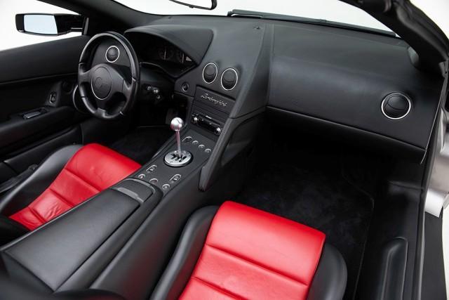 Photo of 2005 Grigio Lamborghini Murcielago