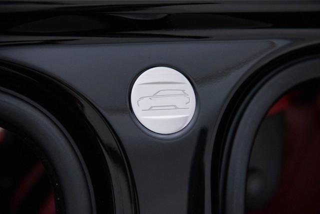 Photo of 2021 Santorini Black Land Rover Range Rover Sport