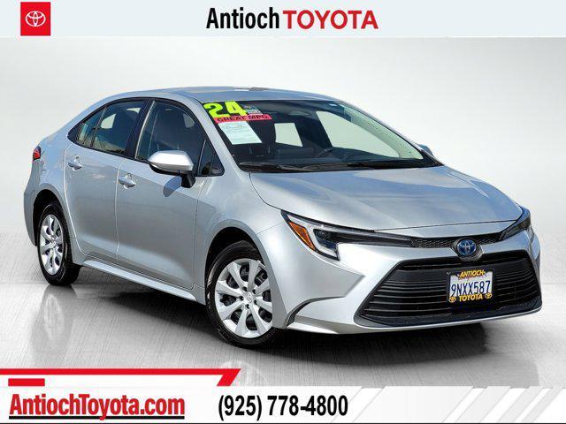 Photo of 2024 Classic Silver Metallic Toyota Corolla Hybrid