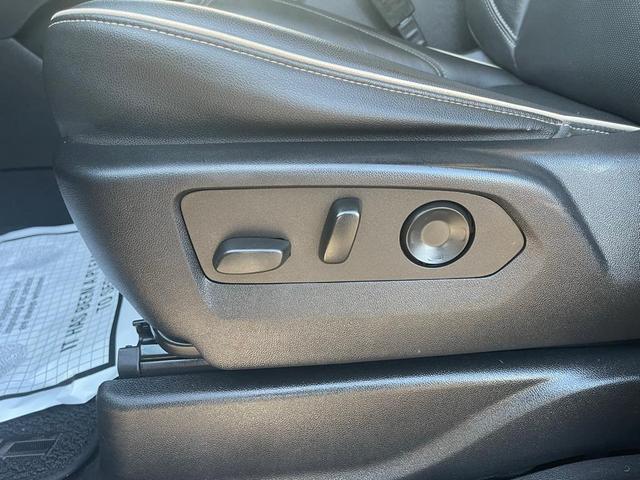 Photo of 2021 Onyx Black GMC Yukon XL