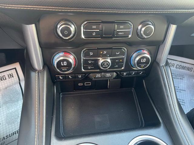 Photo of 2021 Onyx Black GMC Yukon XL