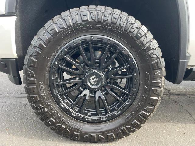 Photo of 2022 Iridescent Pearl Tricoat Chevrolet Silverado 3500