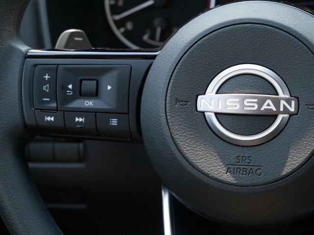 Photo of 2023 Brilliant Silver Metallic Nissan Rogue