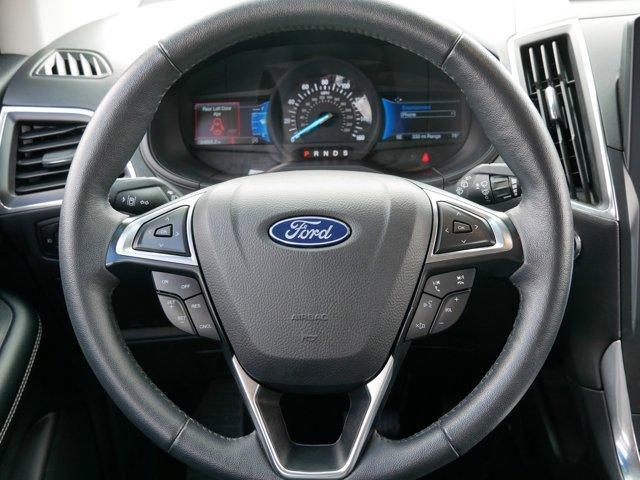Photo of 2024 Silver Metallic Ford Edge
