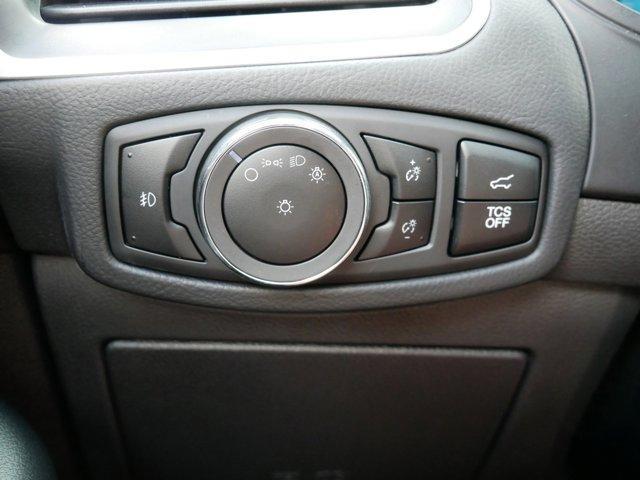 Photo of 2024 Silver Metallic Ford Edge