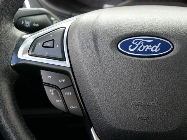 Photo of 2024 Silver Metallic Ford Edge