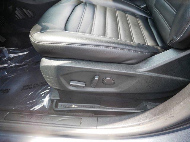 Photo of 2022 Stone Blue Metallic Ford Edge