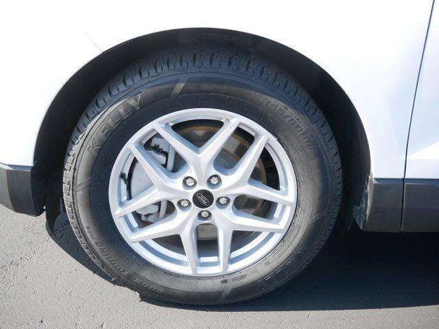 Photo of 2024 Oxford White Ford Edge