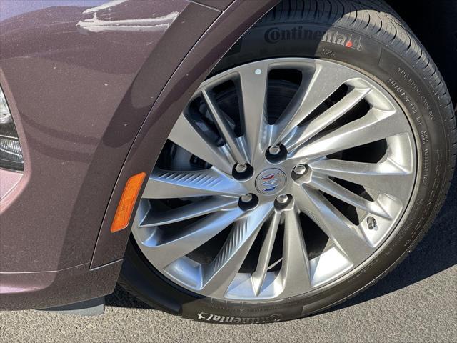Photo of 2025 Smokey Amethyst Metallic Buick Envision
