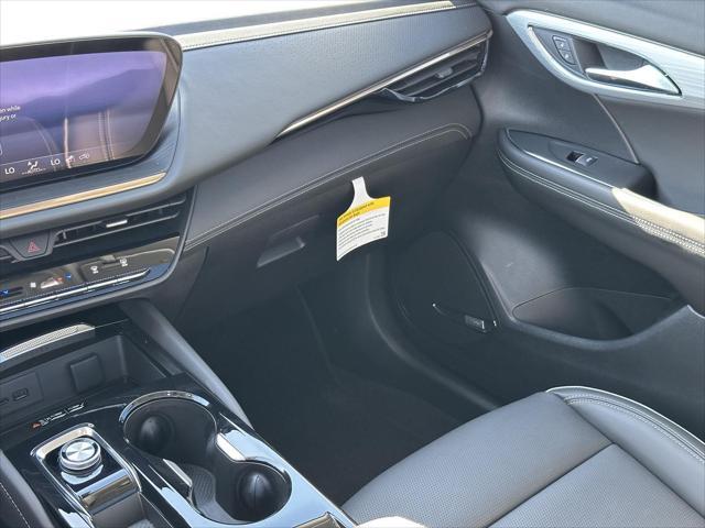 Photo of 2025 Smokey Amethyst Metallic Buick Envision