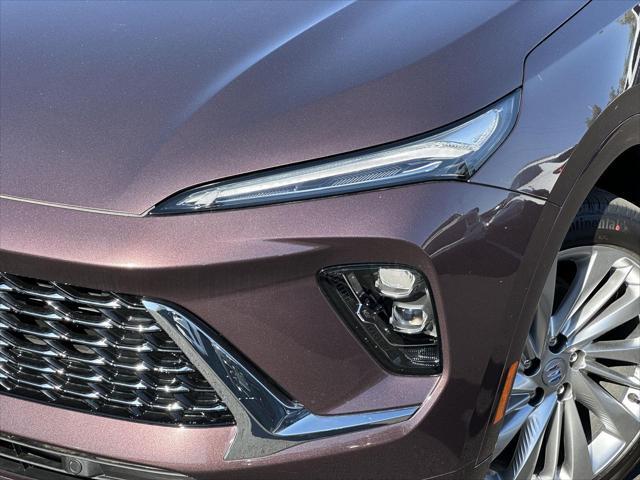Photo of 2025 Smokey Amethyst Metallic Buick Envision