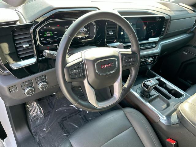 Photo of 2022 Summit White GMC Sierra 1500